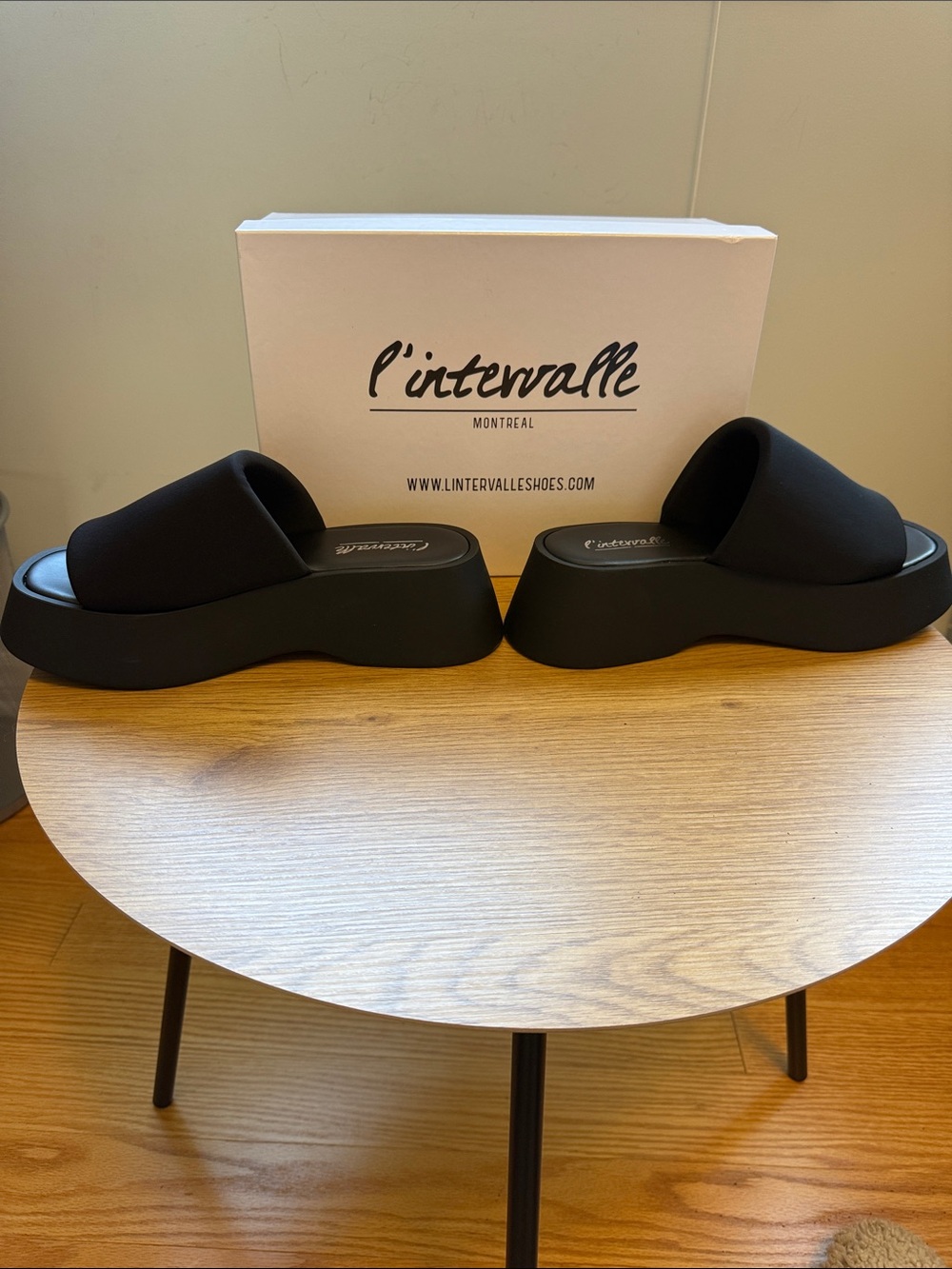 L'INTERVALLE Black Chunky Slide Mules- New and Never Worn. Made in Italy - Picture 3 of 6